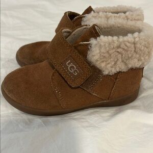 UGG Brown Kids Shoes with Shearling Lining